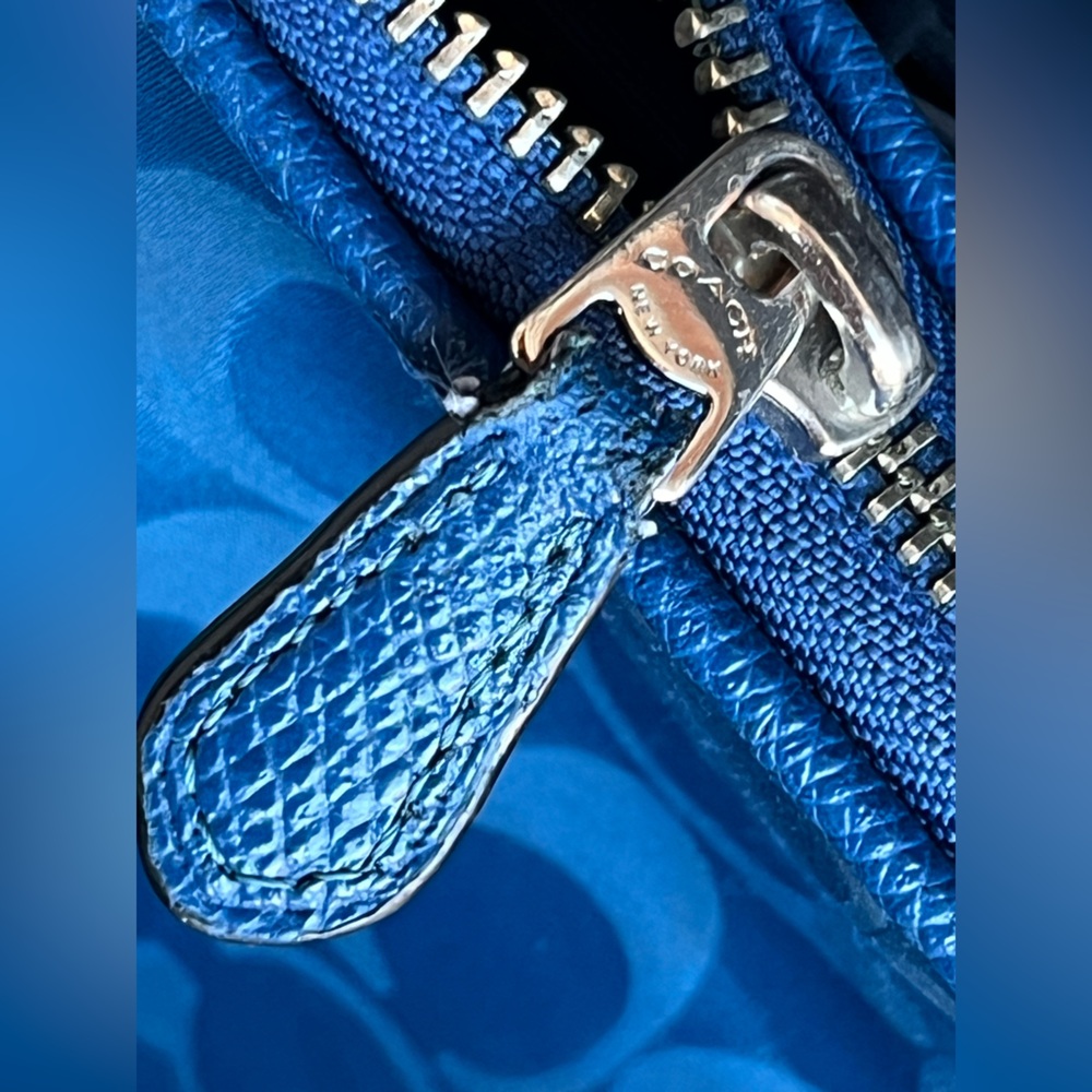 Coach Vibrant Blue Crossbody Bag - Picture 7 of 15